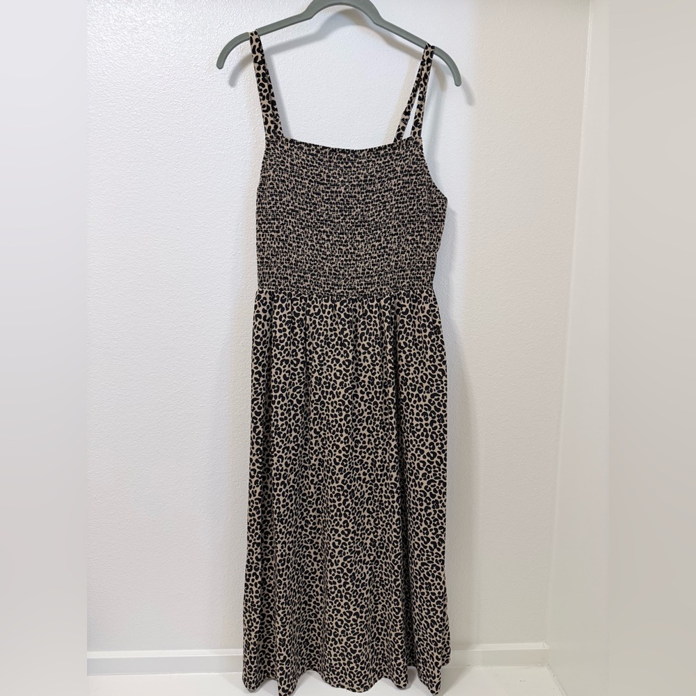 Old Navy Animal Print Midi Dress